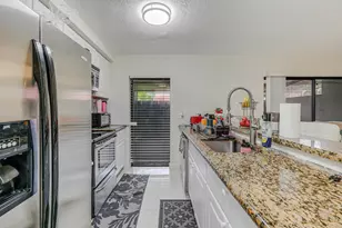 4003 W Woodscape Dr, Miramar, FL 33023 - Photo 18
