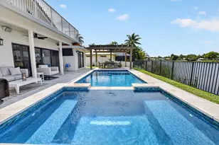 749 Camino Lakes Cir, Boca Raton, FL 33486 - Photo 24