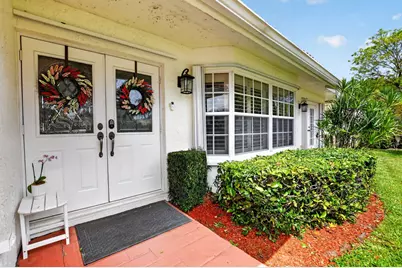 749 Camino Lakes Circle, Boca Raton, FL 33486 - Photo 2