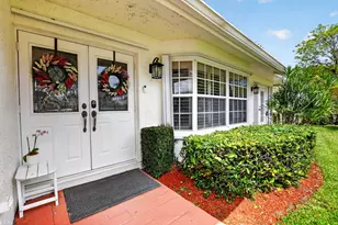 749 Camino Lakes Cir, Boca Raton, FL 33486 - Photo 2