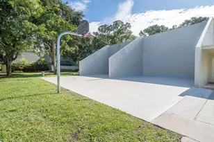 527 5th Terrace, Palm Beach Gardens, FL 33418 - Photo 34