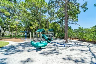 527 5th Terrace, Palm Beach Gardens, FL 33418 - Photo 34