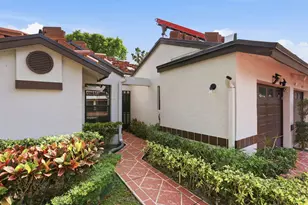 6329 Royal Manor Cir, Delray Beach, FL 33484 - Photo 4