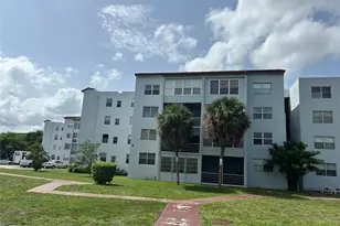 2860 Somerset Dr, Lauderdale Lakes, FL 33311 - Photo 1