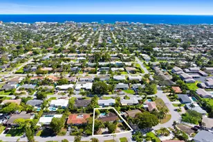 806 SE 9th Ave, Deerfield Beach, FL 33441 - Photo 2