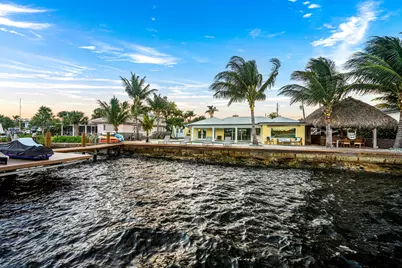 844 East Drive, Boynton Beach, FL 33435 - Photo 2