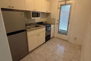 742 SE 19th Ave, Deerfield Beach, FL 33441 - Photo 4