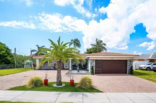 598 W Palmetto Park Rd, Boca Raton, FL 33432 - Photo 2