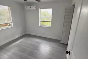 1016 Palm Beach Lakes Blvd, West Palm Beach, FL 33401 - Photo 4