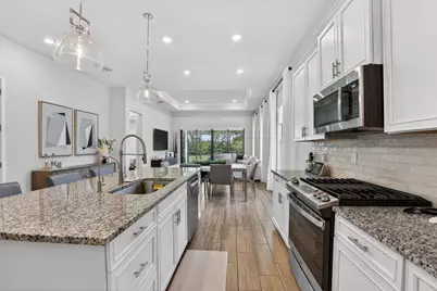 8427 W Blue Spring Drive, Parkland, FL 33067 - Photo 12