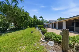 232 Gleneagles Dr, Lake Worth, FL 33462 - Photo 36