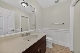 19111 SW 8th St, Pembroke Pines, FL 33029 - Photo 40