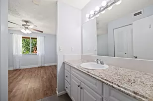 832 NW 92nd Ave, Plantation, FL 33324 - Photo 14