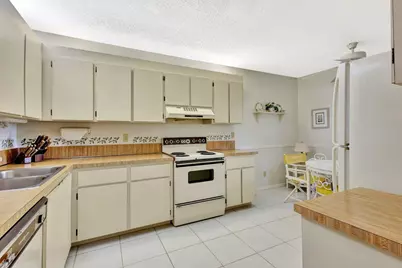 1600 SE Saint Lucie Boulevard SE #211, Stuart, FL 34996 - Photo 12