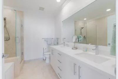 550 Okeechobee Boulevard #Uph-15, West Palm Beach, FL 33401 - Photo 16