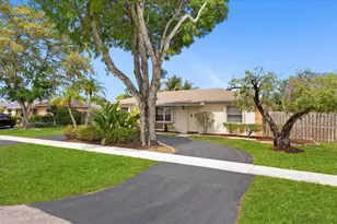 19612 Montana Ln, Boca Raton, FL 33434 - Photo 8