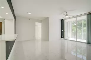 9805 NW 52nd St, Doral, FL 33178 - Photo 10