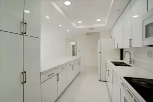 9805 NW 52nd St, Doral, FL 33178 - Photo 4