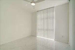 9805 NW 52nd St, Doral, FL 33178 - Photo 16