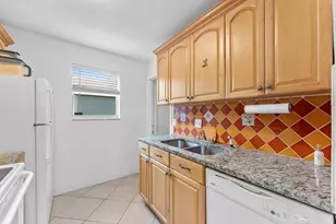 2831 N Seacrest Blvd, Boynton Beach, FL 33435 - Photo 10