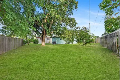 2831 N Seacrest Boulevard, Boynton Beach, FL 33435 - Photo 34