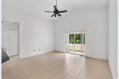 8238 Maidencane Place, Port Saint Lucie, FL 34952 - Photo 10