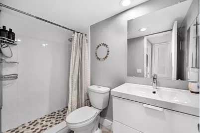 400 SE 10th Street #303, Deerfield Beach, FL 33441 - Photo 10