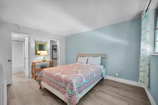 400 SE 10th St, Deerfield Beach, FL 33441 - Photo 12