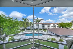 400 SE 10th St, Deerfield Beach, FL 33441 - Photo 18