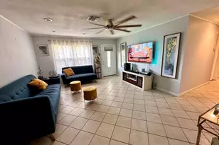 3390 Artesian Dr, Lake Worth, FL 33462 - Photo 10