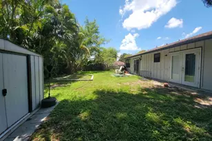 3390 Artesian Dr, Lake Worth, FL 33462 - Photo 24