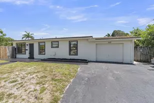 100 NE 26th Ct, Pompano Beach, FL 33064 - Photo 2