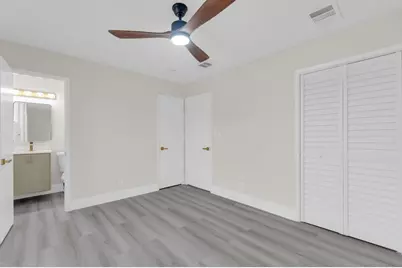 100 NE 26th Court, Pompano Beach, FL 33064 - Photo 16