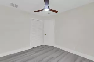 100 NE 26th Ct, Pompano Beach, FL 33064 - Photo 24