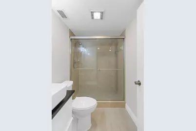 22958 Oxford Place #D, Boca Raton, FL 33433 - Photo 12