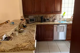 20525 SW 2nd St, Pembroke Pines, FL 33029 - Photo 4