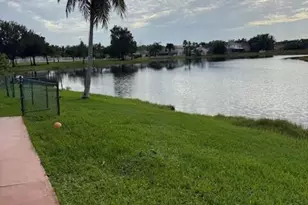 20525 SW 2nd St, Pembroke Pines, FL 33029 - Photo 8