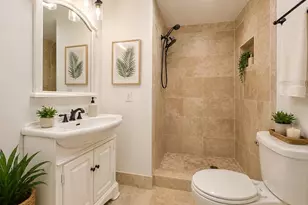 1638 Embassy Dr, West Palm Beach, FL 33401 - Photo 2