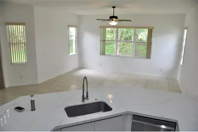 19496 S Whitewater Avenue, Weston, FL 33332 - Photo 8