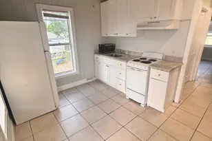817 NW 7th St, West Palm Beach, FL 33401 - Photo 16