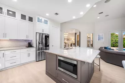 6802 NW 108th Avenue, Parkland, FL 33076 - Photo 14
