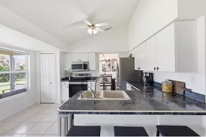 390 SE Cork Road, Port Saint Lucie, FL 34984 - Photo 12