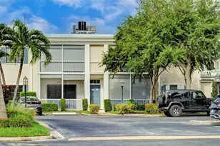 140 Cypress Club Dr, Pompano Beach, FL 33060 - Photo 1