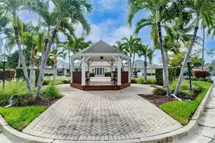 140 Cypress Club Dr, Pompano Beach, FL 33060 - Photo 40