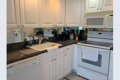 697 Flanders O #697, Delray Beach, FL 33484 - Photo 8