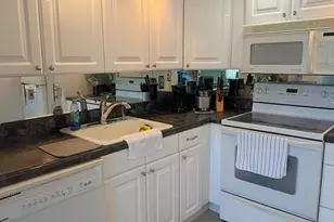 697 Flanders O, Delray Beach, FL 33484 - Photo 8
