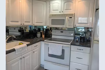 697 Flanders O #697, Delray Beach, FL 33484 - Photo 4