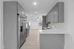 911 8th St, West Palm Beach, FL 33401 - Photo 6