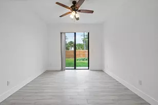 911 8th St, West Palm Beach, FL 33401 - Photo 4