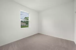 7855 104th Ave, Vero Beach, FL 32967 - Photo 12